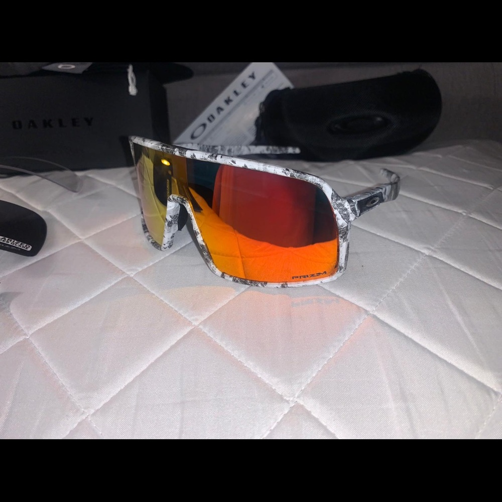 Oakley Sutro Prizm OO9406- White Camo